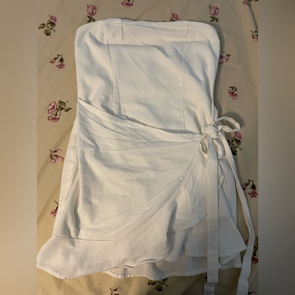 Princess Polly mini strapless cute summer dress, size 6